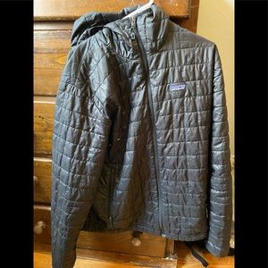 Men nanopuff Patagonia jacket with hood